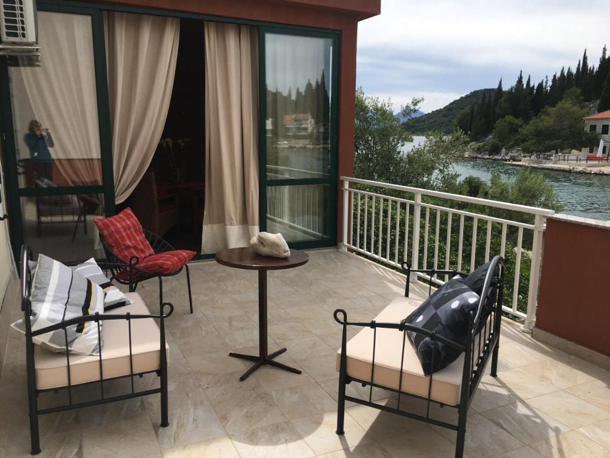 Apartments By The Sea Blace, Neretva Delta - Usce Neretve - 16068 Exteriör bild